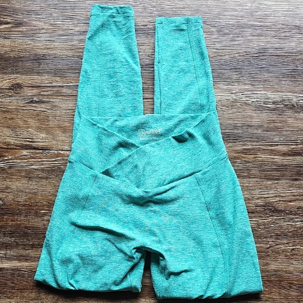 Bombshell Sportswear Mint Brazilian Contour Seamless Leggings & Bra Set - Picture 2 of 4